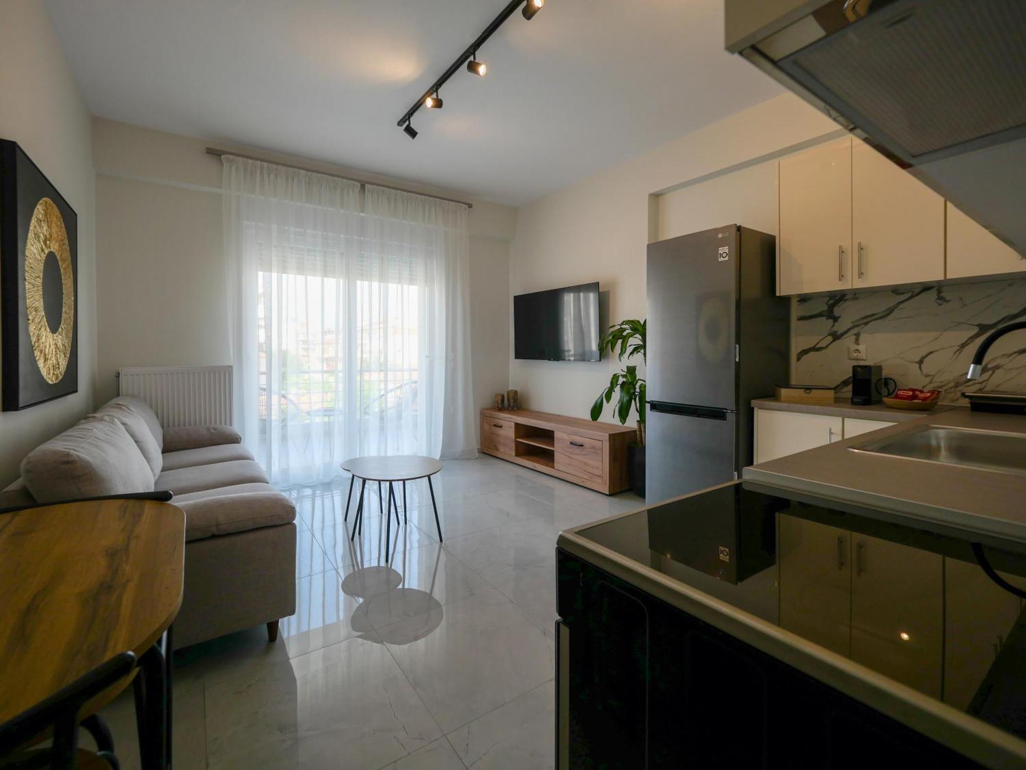 Deluxe Apartment Trikala  Bagian luar foto